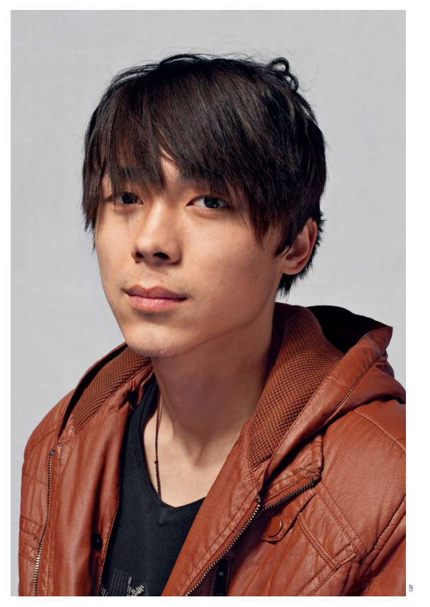 谢加爱 开画啦 照片 男青年 正面